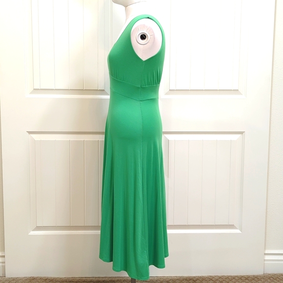 DZ Daren Z Green Plunging V Neck Sleeveless Dress - Picture 2 of 4